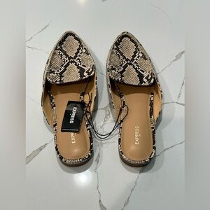 NWT Express Women's Snake Print  Mules